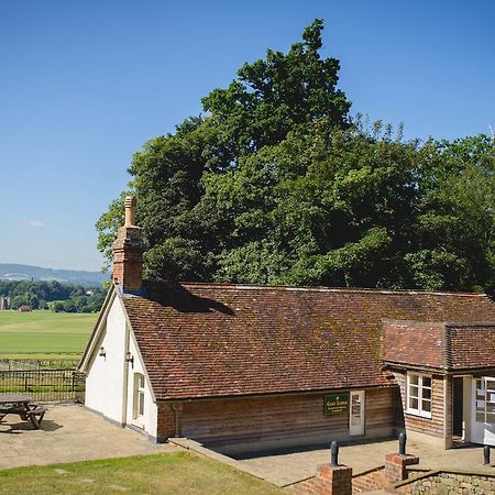 Cowdray Lodge Midhurst Extérieur photo