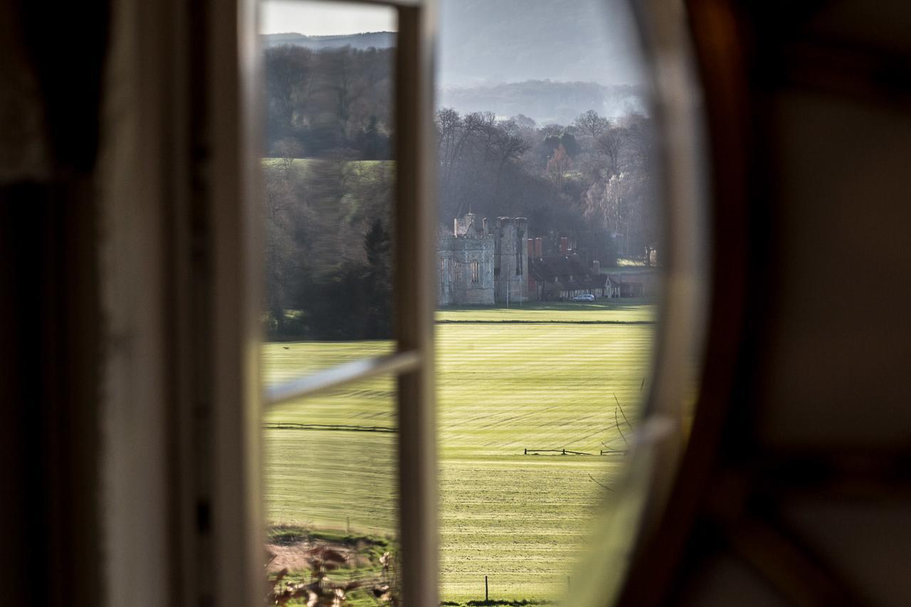 Cowdray Lodge Midhurst Extérieur photo